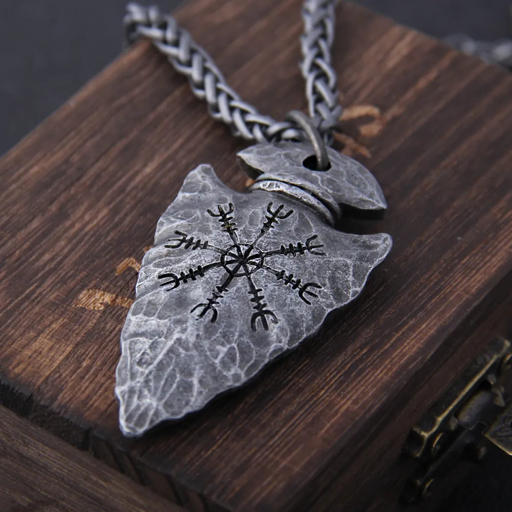 collar lanza vikinga