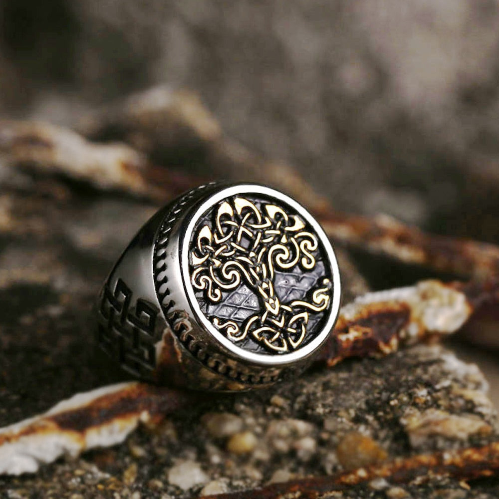 anillo oro arbol