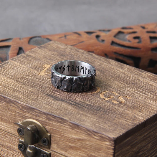anillo de runas nordico