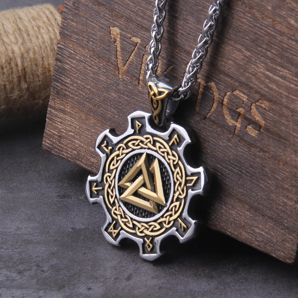 colgante vikingo steampunk dorado