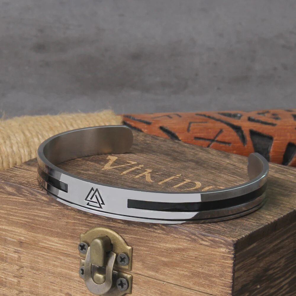 pulsera con valknut
