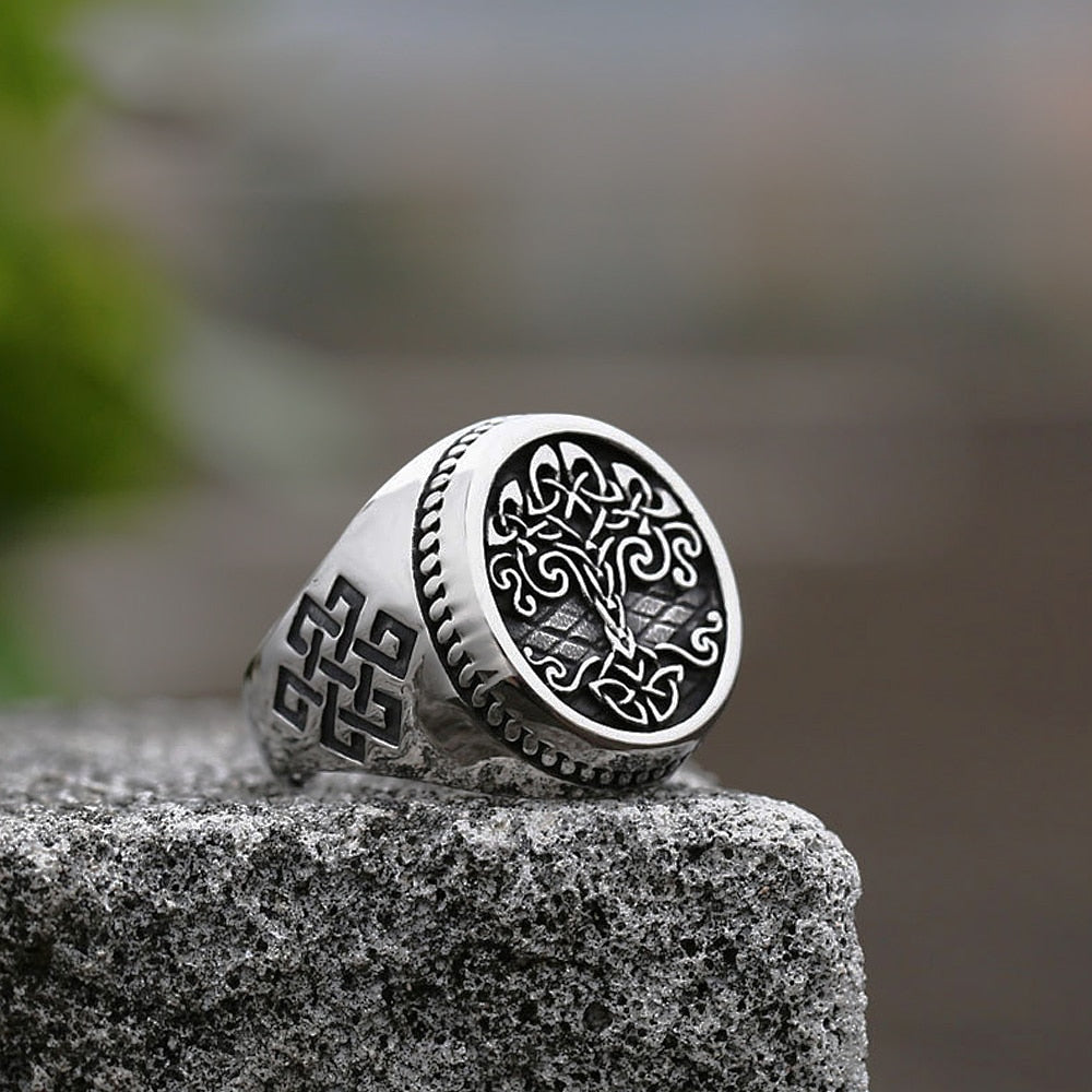 anillo plata arbol