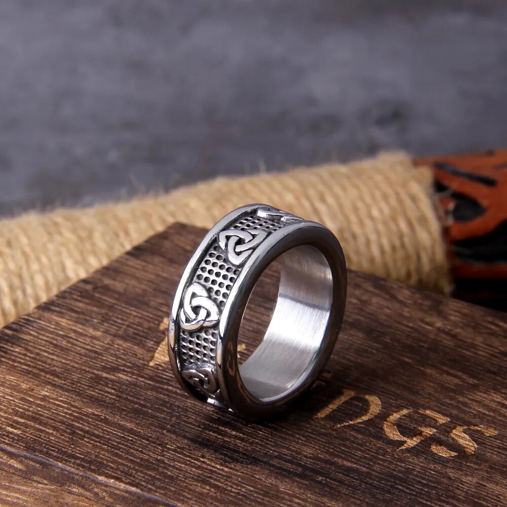 anillo simbolo celta