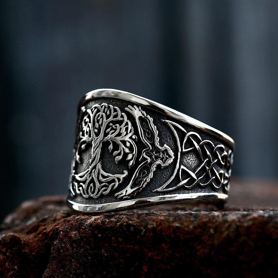 anillo vikingo de yggdrasil