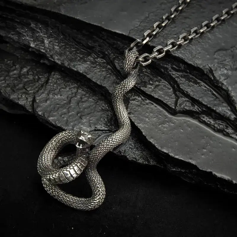 colgante de serpiente