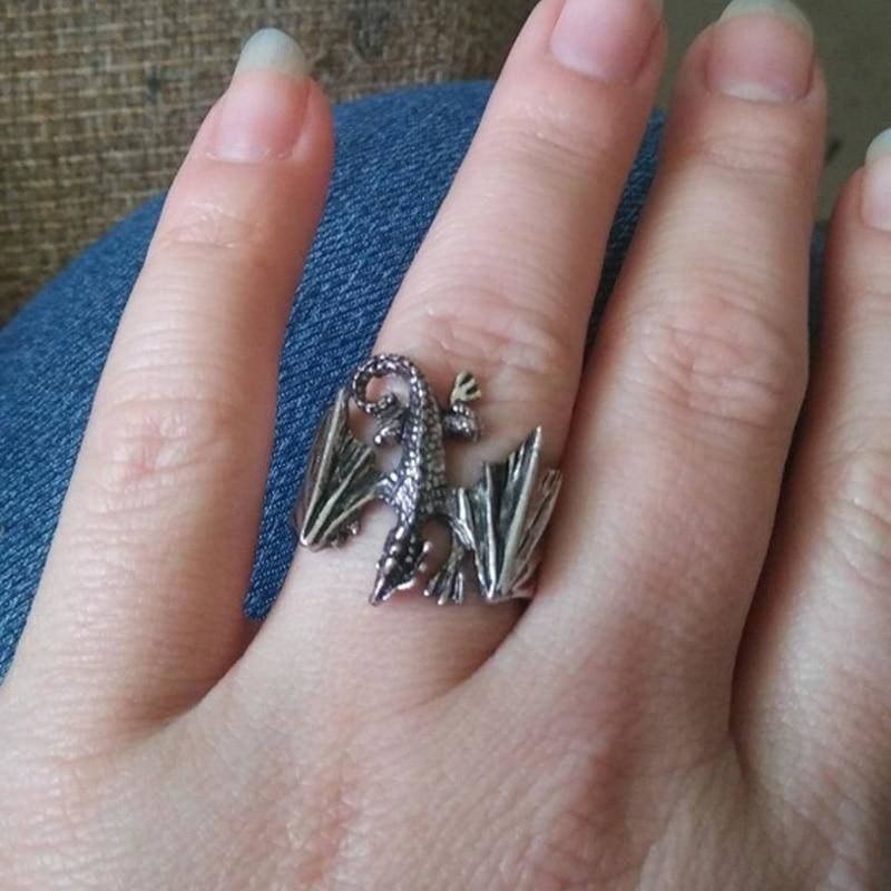 anillo de vikingo con dragon