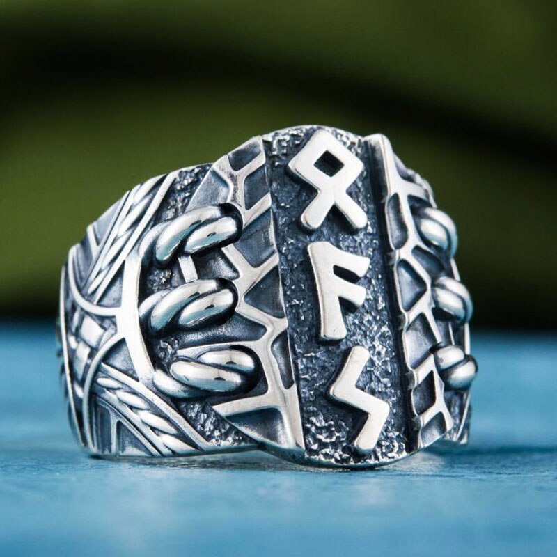 anillo runas nordicas