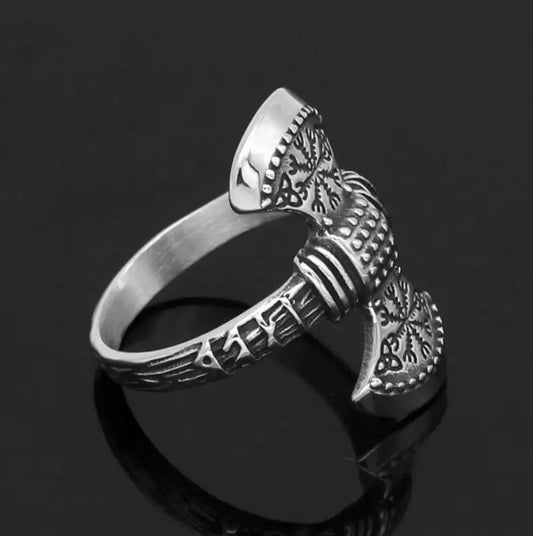 anillo vikingo hacha