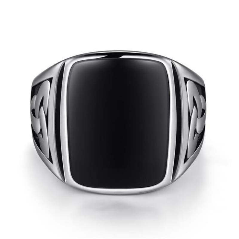 anillo vikingo triquetra