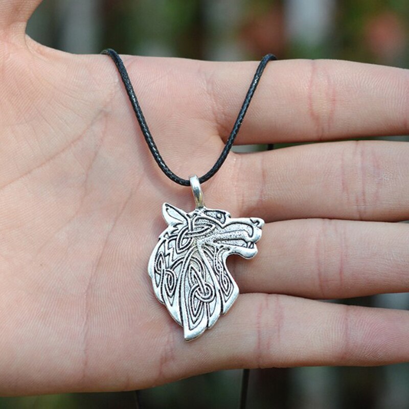colgante lobo vikingo