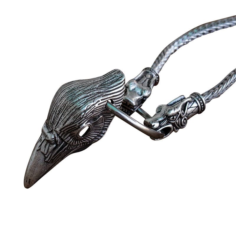 collar de cuervo