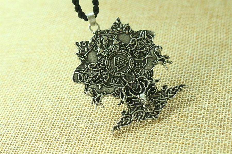 Colgante Mundo Vikingo Oro