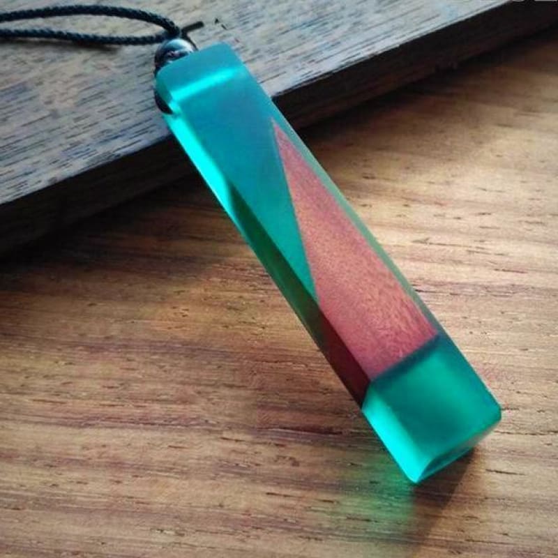 Collar madera resina