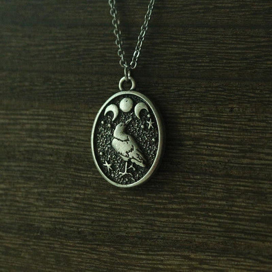 colgante cuervo noche