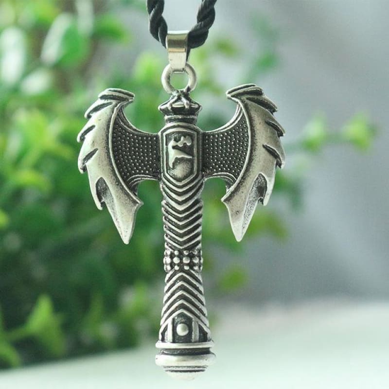 collar hacha vikinga