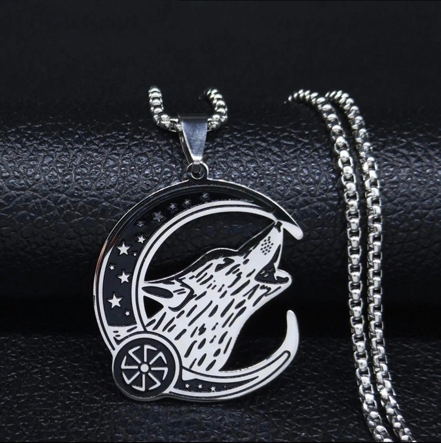 collar hombre lobo