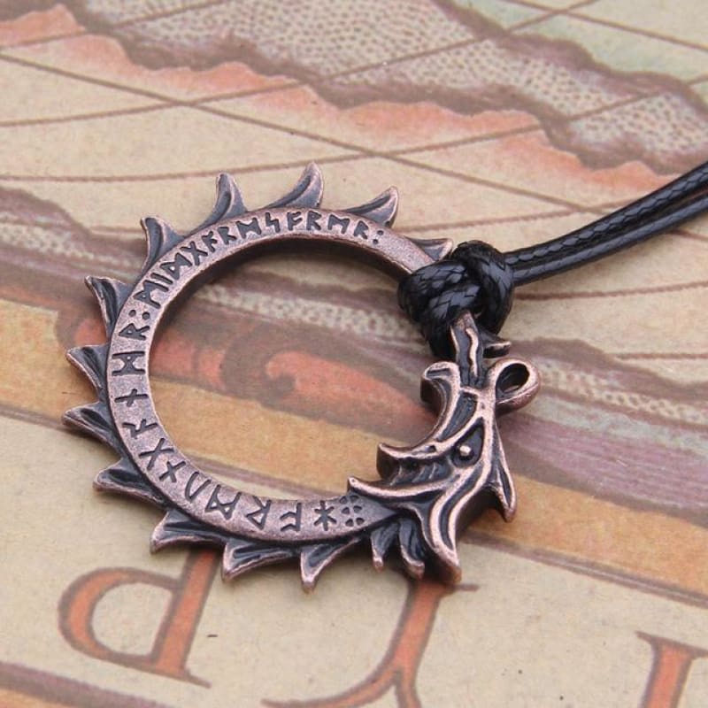colgante serpiente runas
