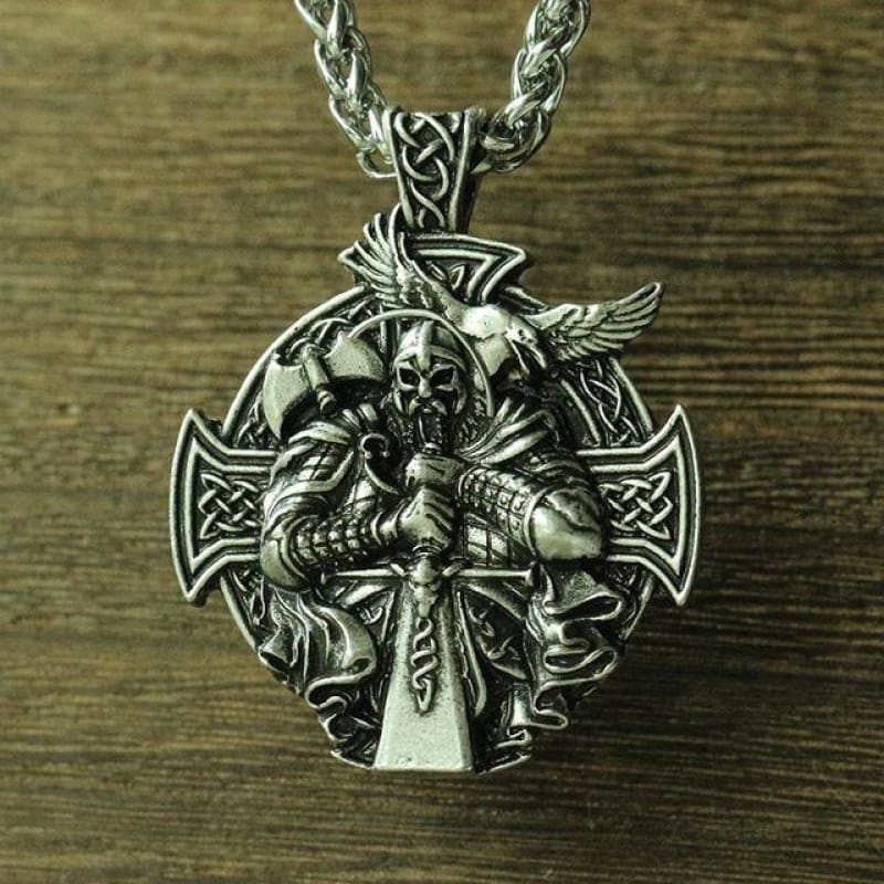 colgante vikingo odin