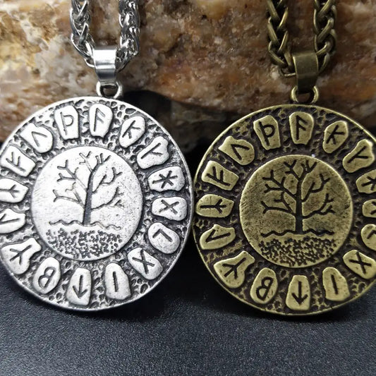 colgante yggdrasil runas