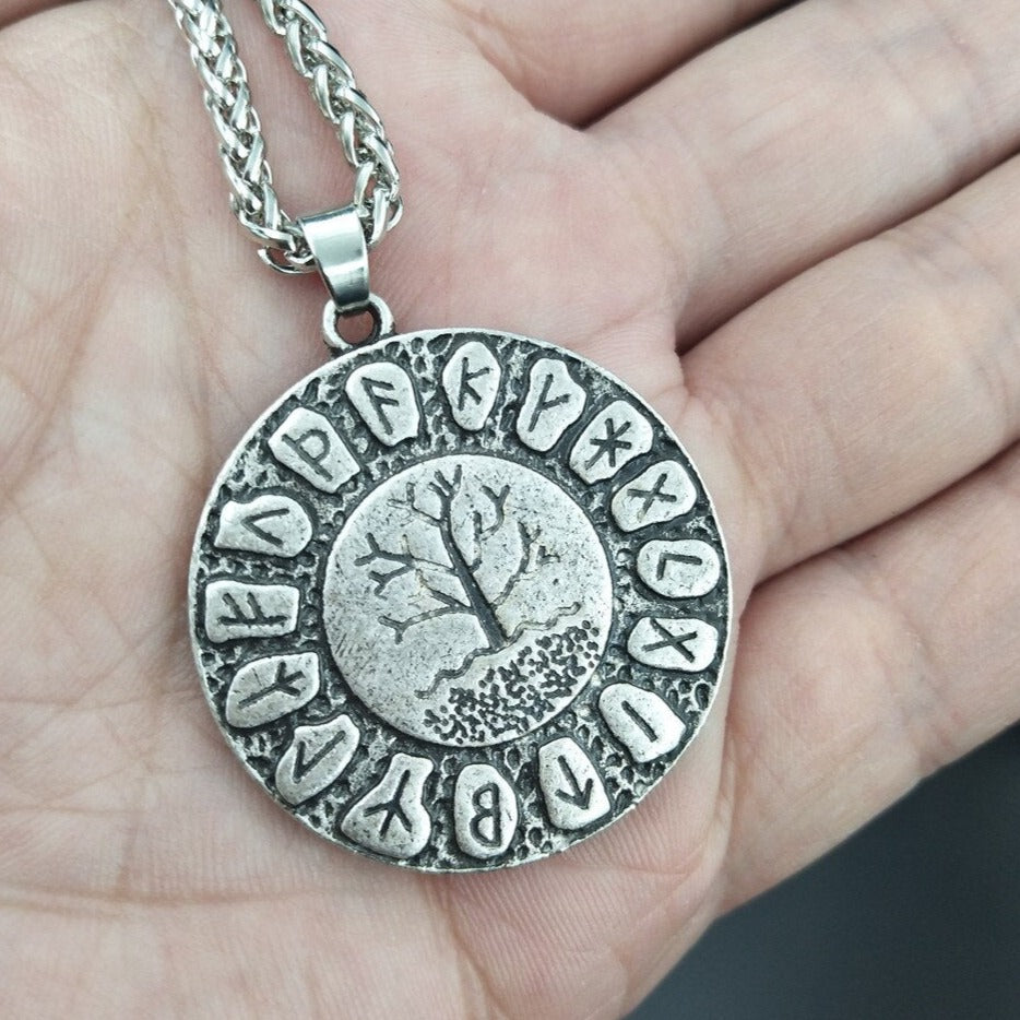 colgante futhark