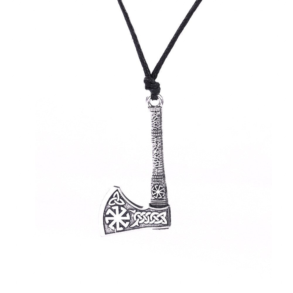 Collar Hacha Kolovrat