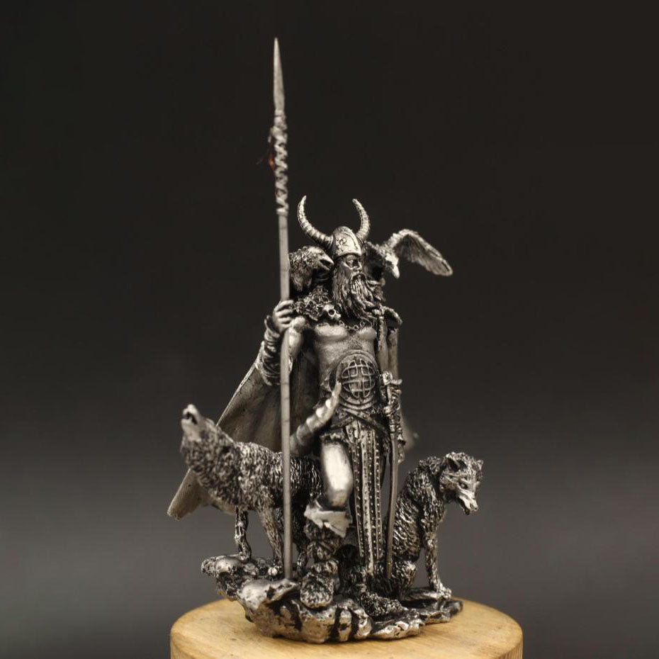 estatua de odin