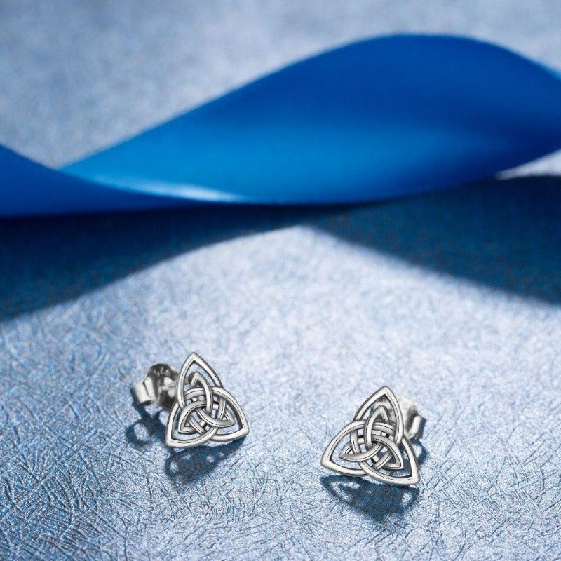 pendientes triqueta