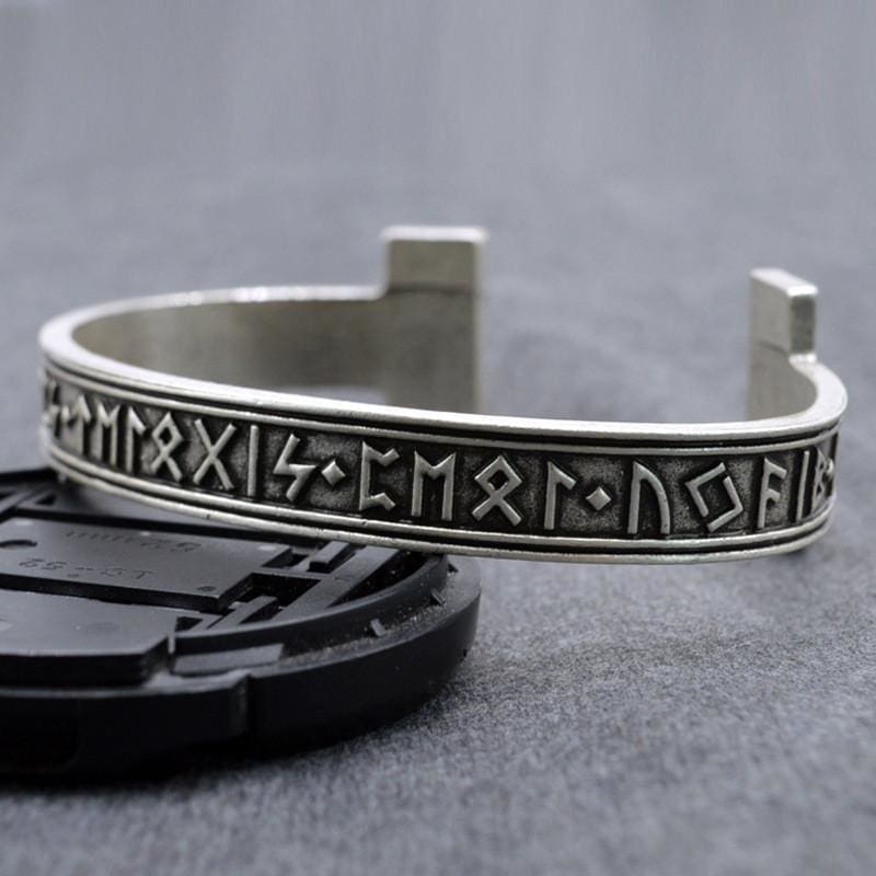 pulsera runas vikingas