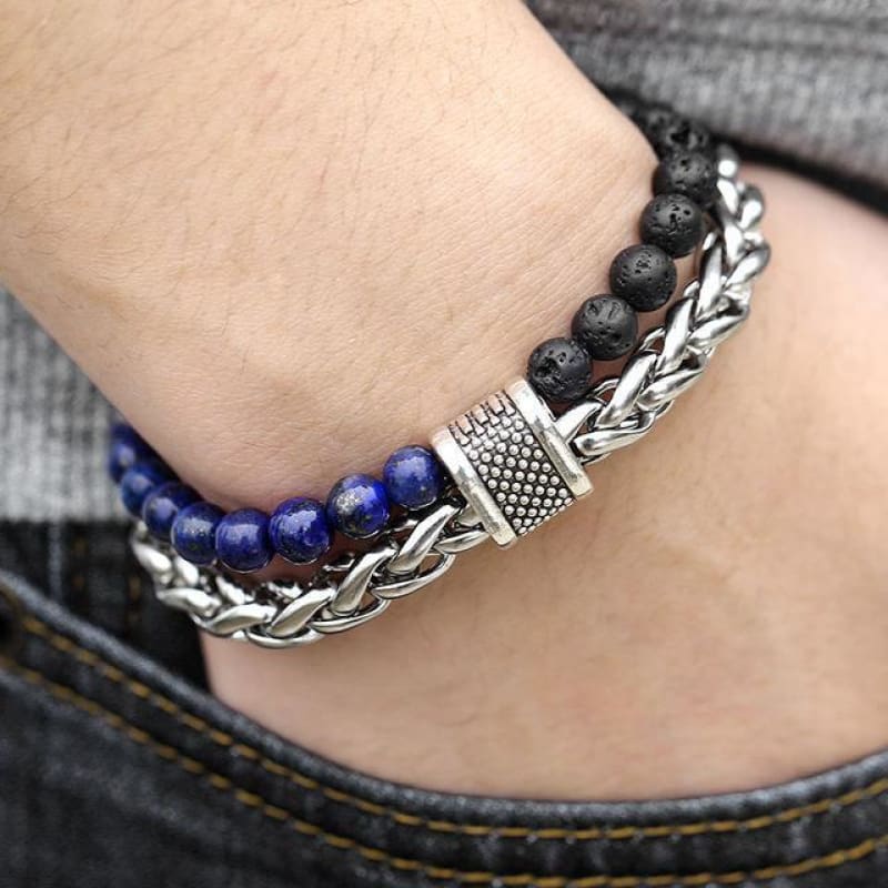 Brazalete con piedras vikingas