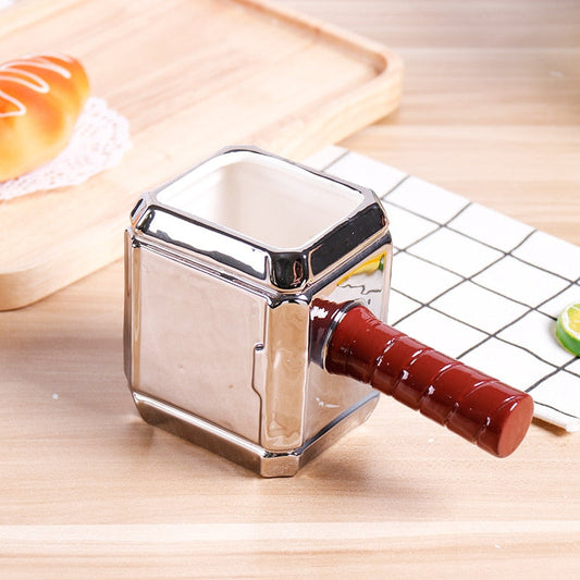 taza martillo de thor