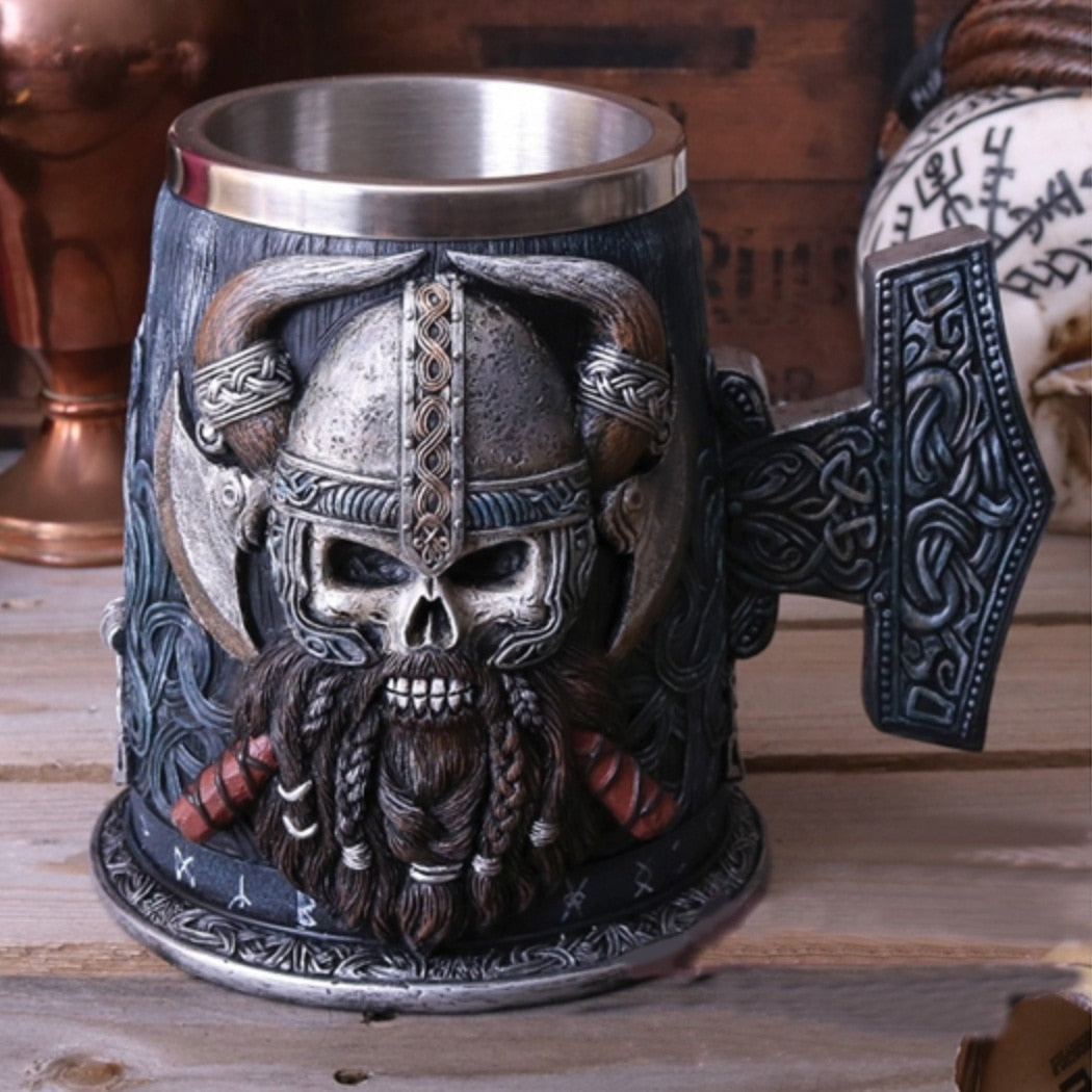taza calavera vikingo