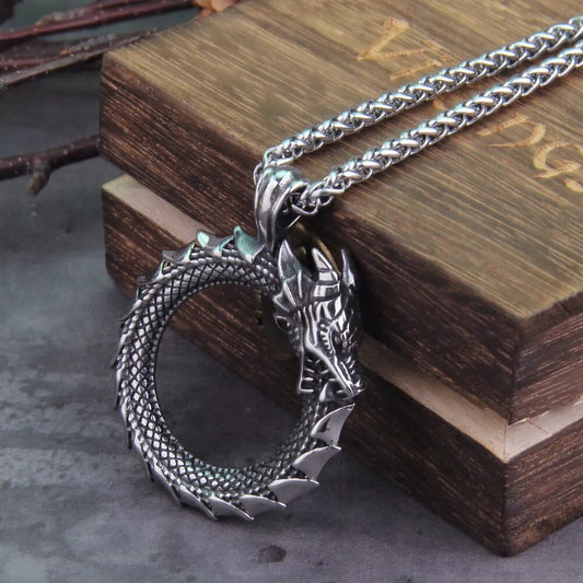 colgante ouroboros