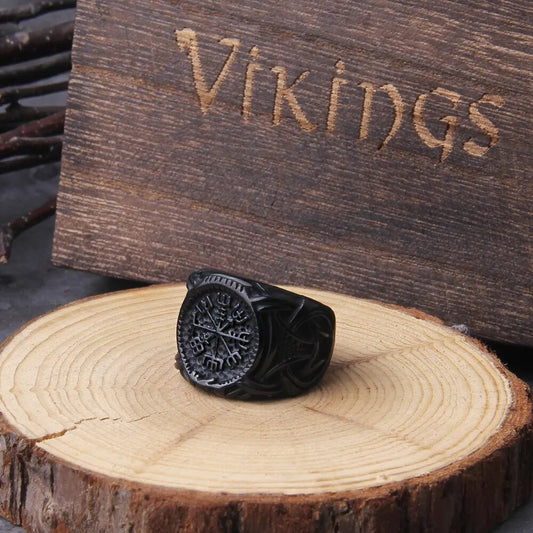 anillo negro vegvisir