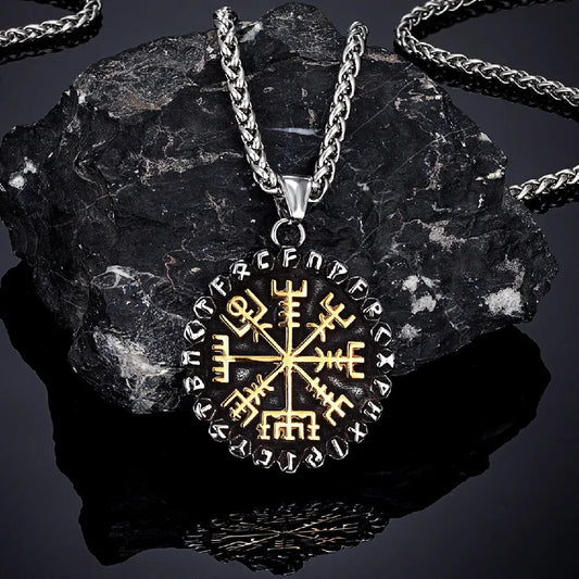 collar runas vegvisir