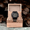 reloj negro madera vegivisir