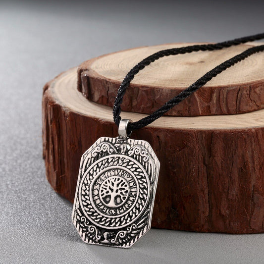 collar totem yggdrasil plata