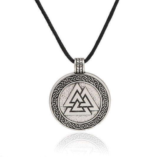 collar valknut