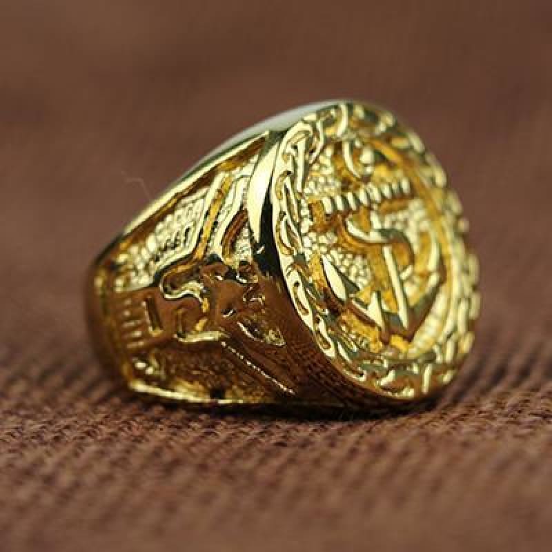 anillo oro ancla