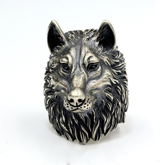 anillo cabeza de lobo