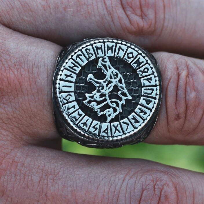 anillo vikingo fenrir