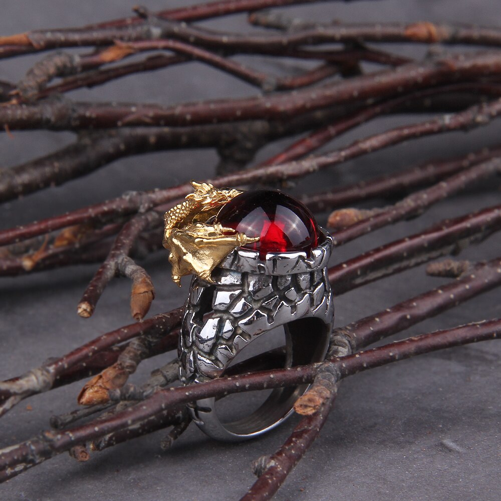 Anillo piedra roja con dragon