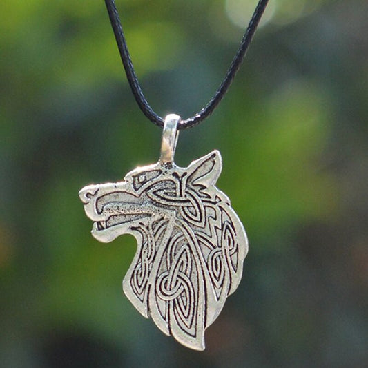 collar lobo vikingo