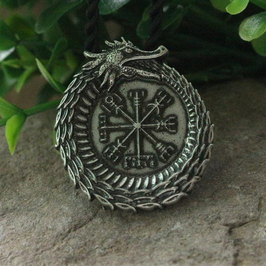 Collar Dragon Vegvisir