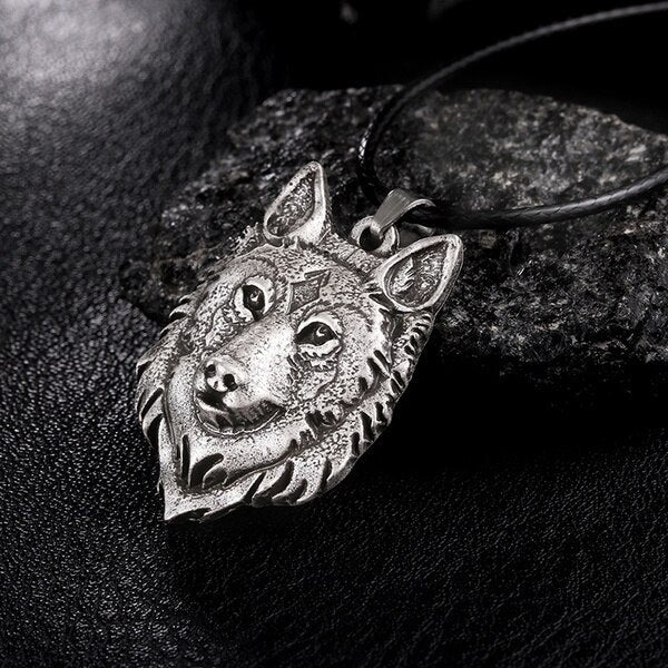 Colgante Cabeza de Lobo