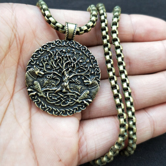 Collar Dos Lobos Yggdrasil