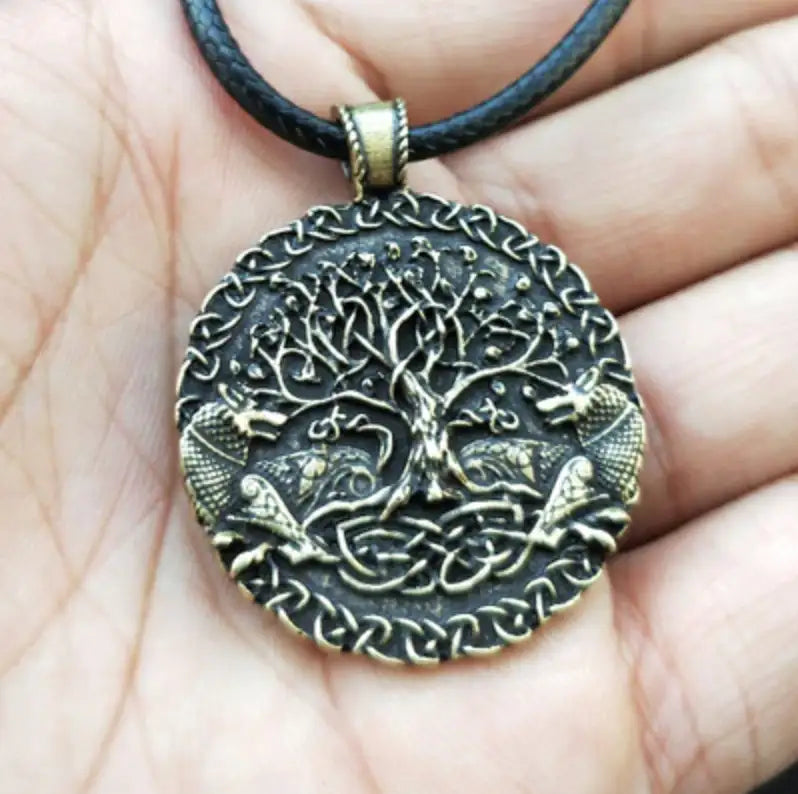 colgante yggdrasil