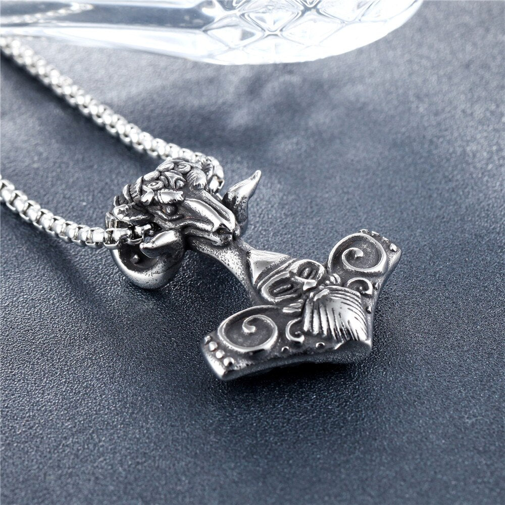 colgante martillo mjolnir