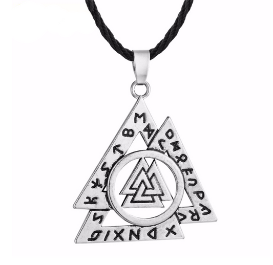Collar Triangulo Valknut
