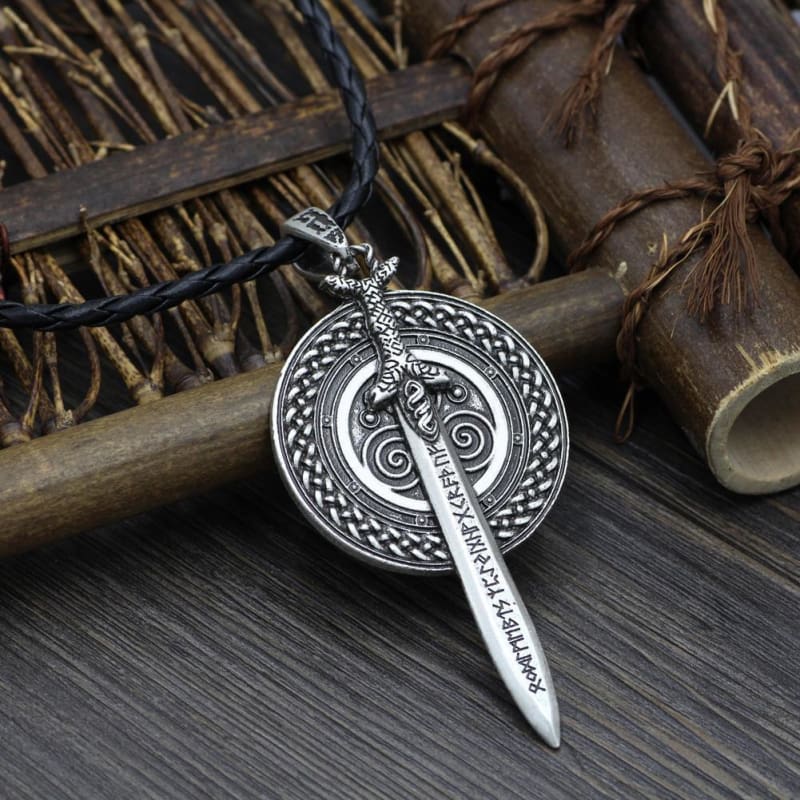 collar espada vikinga