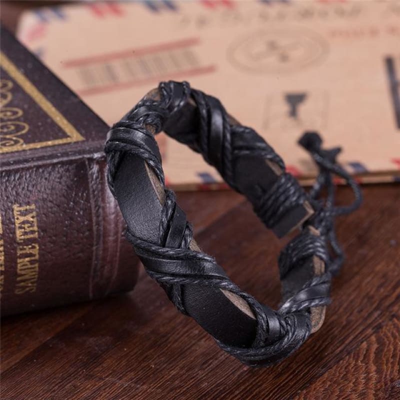 Pulsera vikinga negra